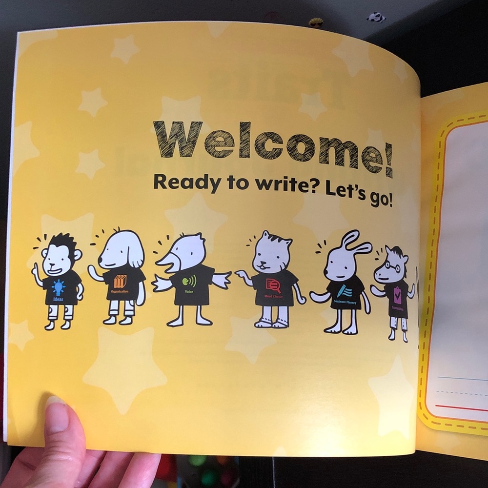 🌸 Scholastic Traits Writing Journal - Picture 5 of 8